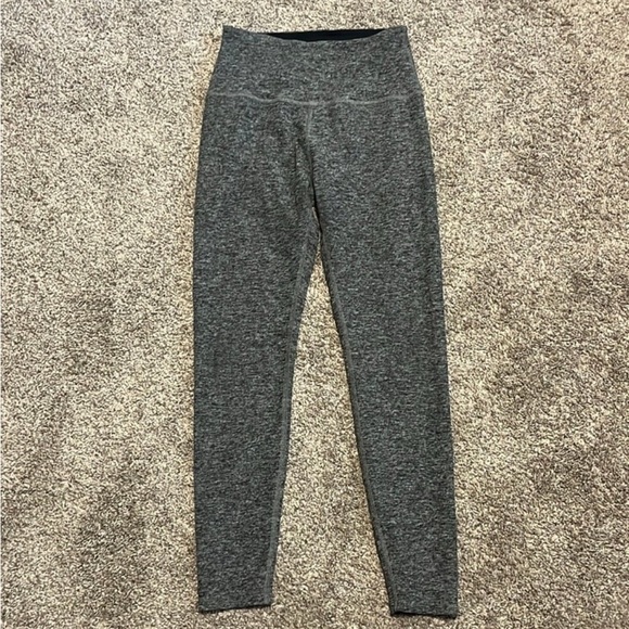 SOLD: Beyond Yoga Seamless leggings - Picture 3 of 5